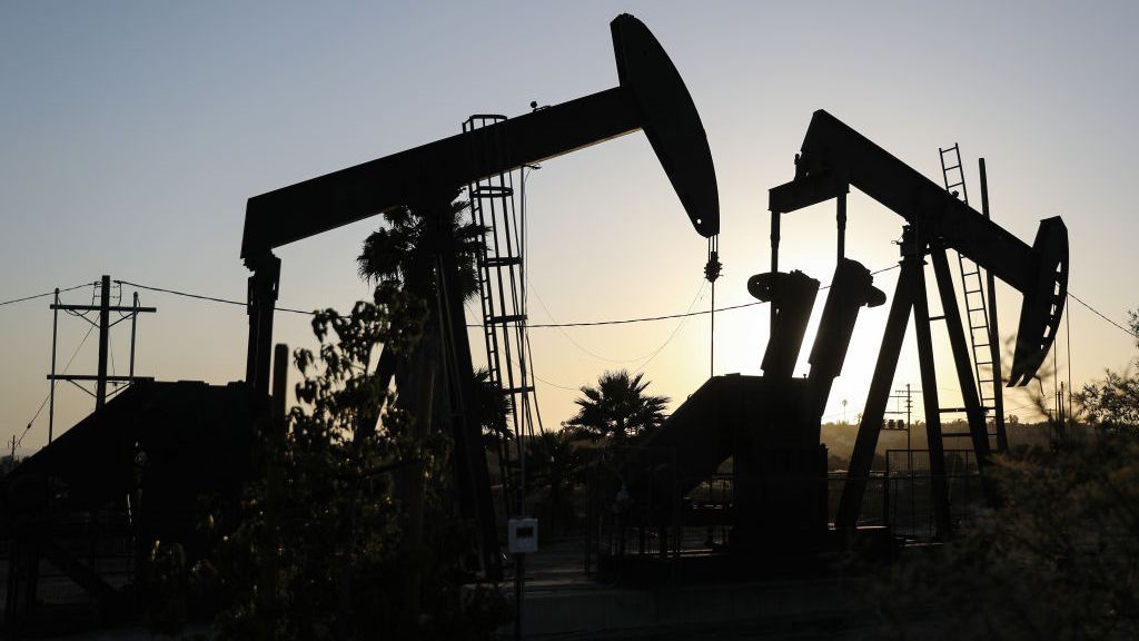 Oil pumpjacks stand in the Inglewood Oil Field. Last week saw both demand and prices go higher. (Photo by Mario Tama/Getty Images)